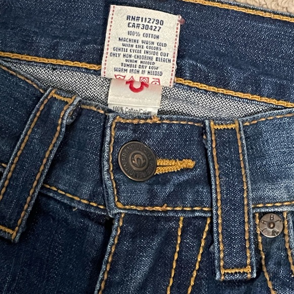 True Religion Jeans Men’s RICKY Size 28 with detailed back pocket - Picture 4 of 8